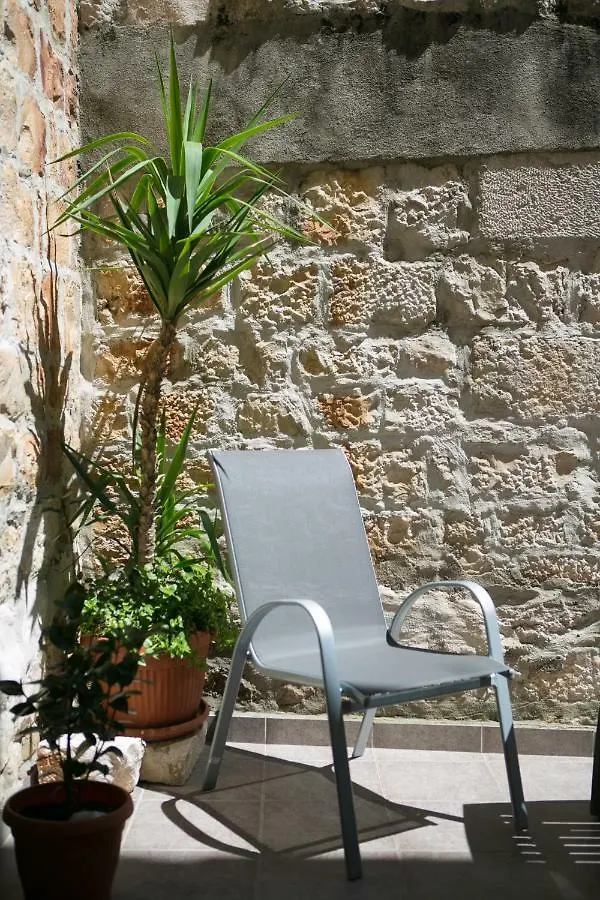 Guest House Mendi Trogir