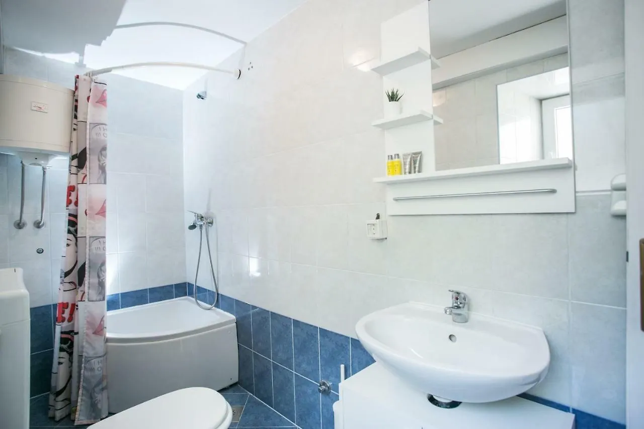 Guest House Mendi Trogir