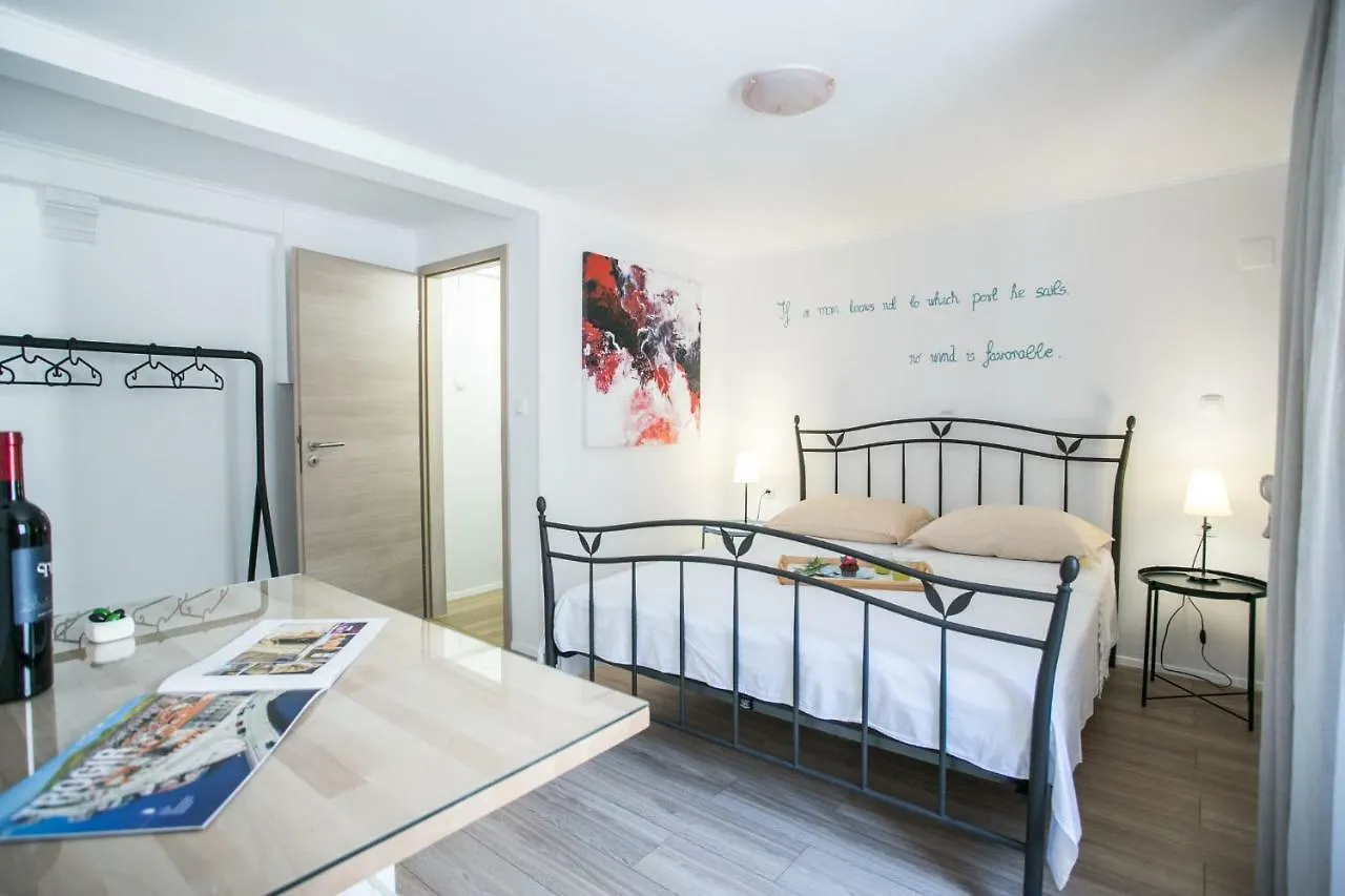 Guest House Mendi Trogir
